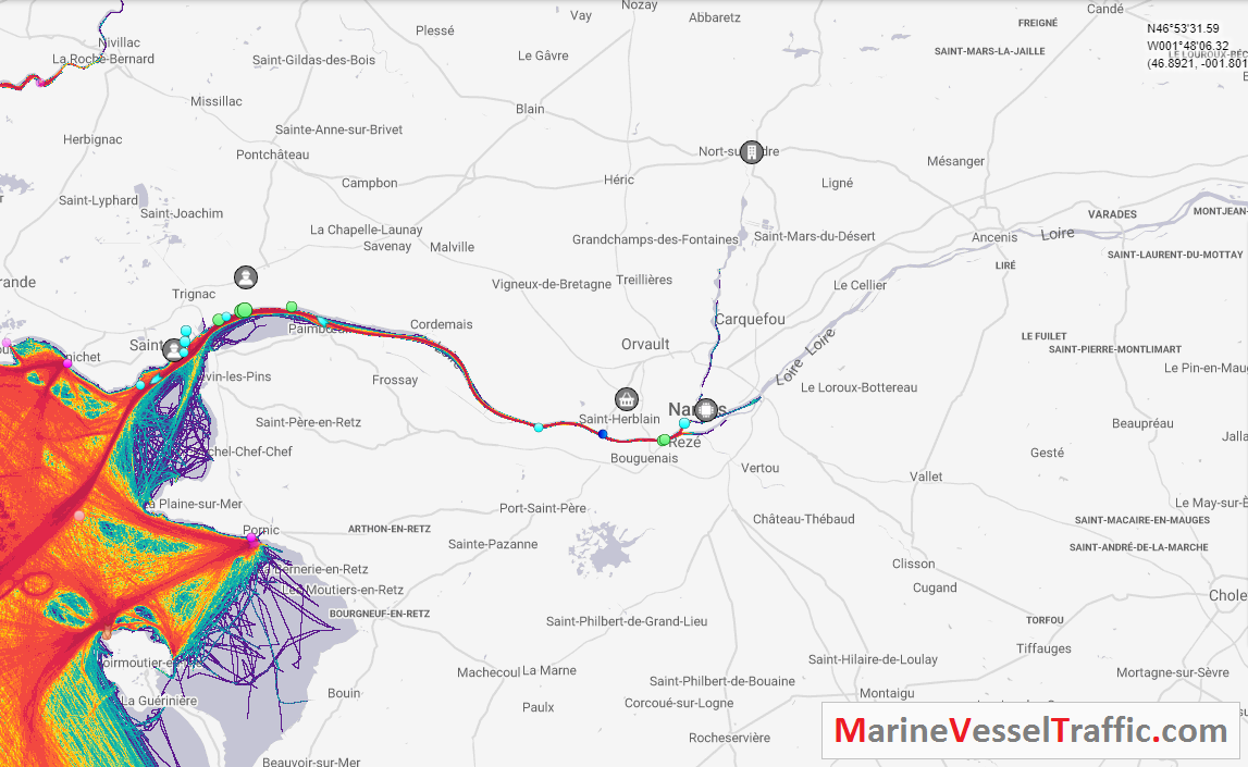 Live Marine Traffic, Density Map and Current Position of ships in LOIRE RIVER